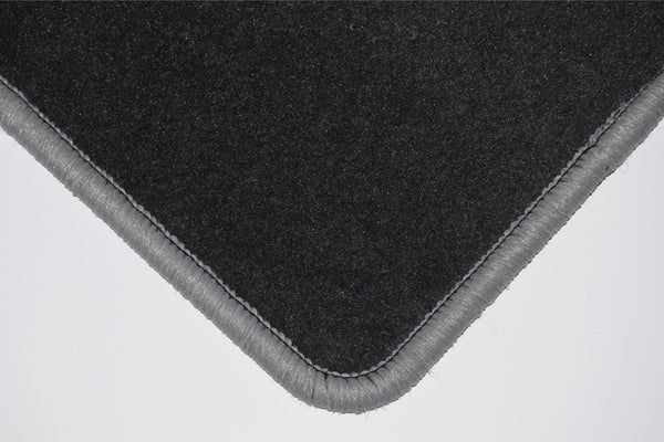 Jaguar F-Pace Automatic 2016 onwards Grey Tailored Carpet Car Mats HITECH