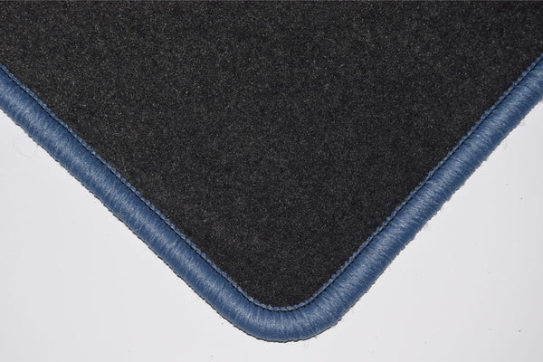 Nissan Terrano II 1998-2004 Grey Tailored Carpet Car Mats HITECH