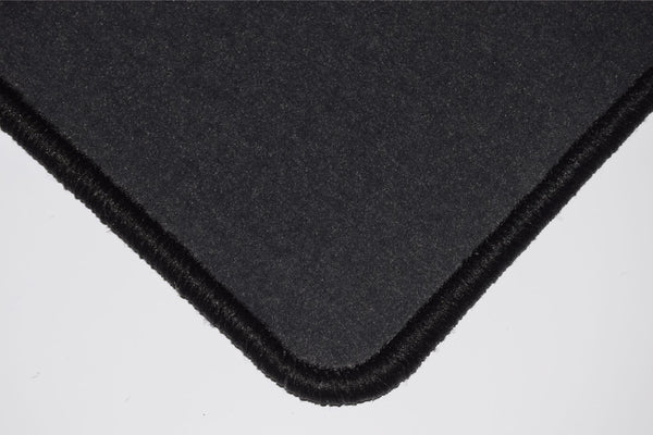 Daihatsu Fourtrak 1987-2000 Grey Luxury Velour Tailored Car Mats HITECH